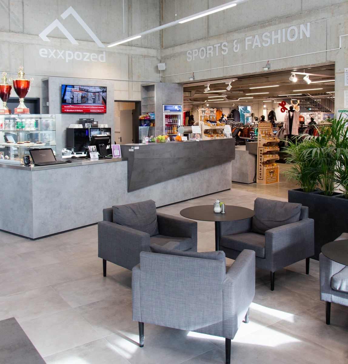 Store Exhasting E-commerce and retail store served by one AutoStore system at eXXpozed ...