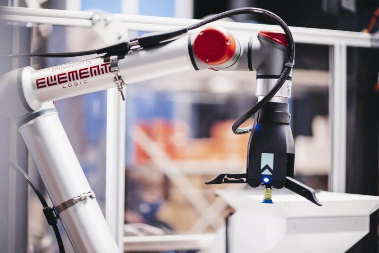 eOperator robotic pick