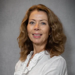 Ruth Brusdal, Norengros